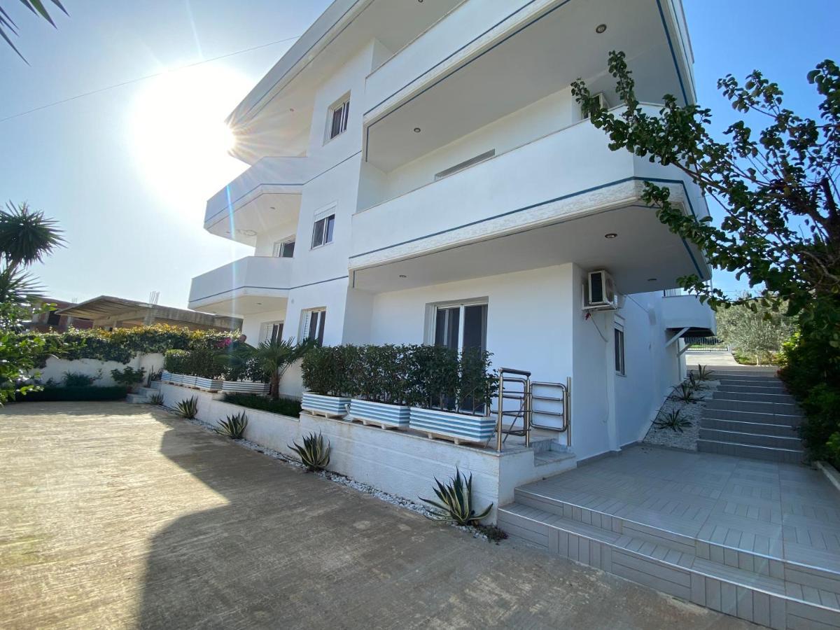 Hotel Vila Ali Ksamil Bagian luar foto