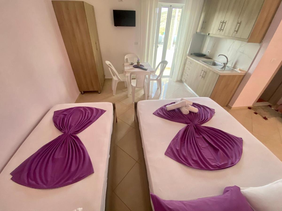Hotel Vila Ali Ksamil Bagian luar foto