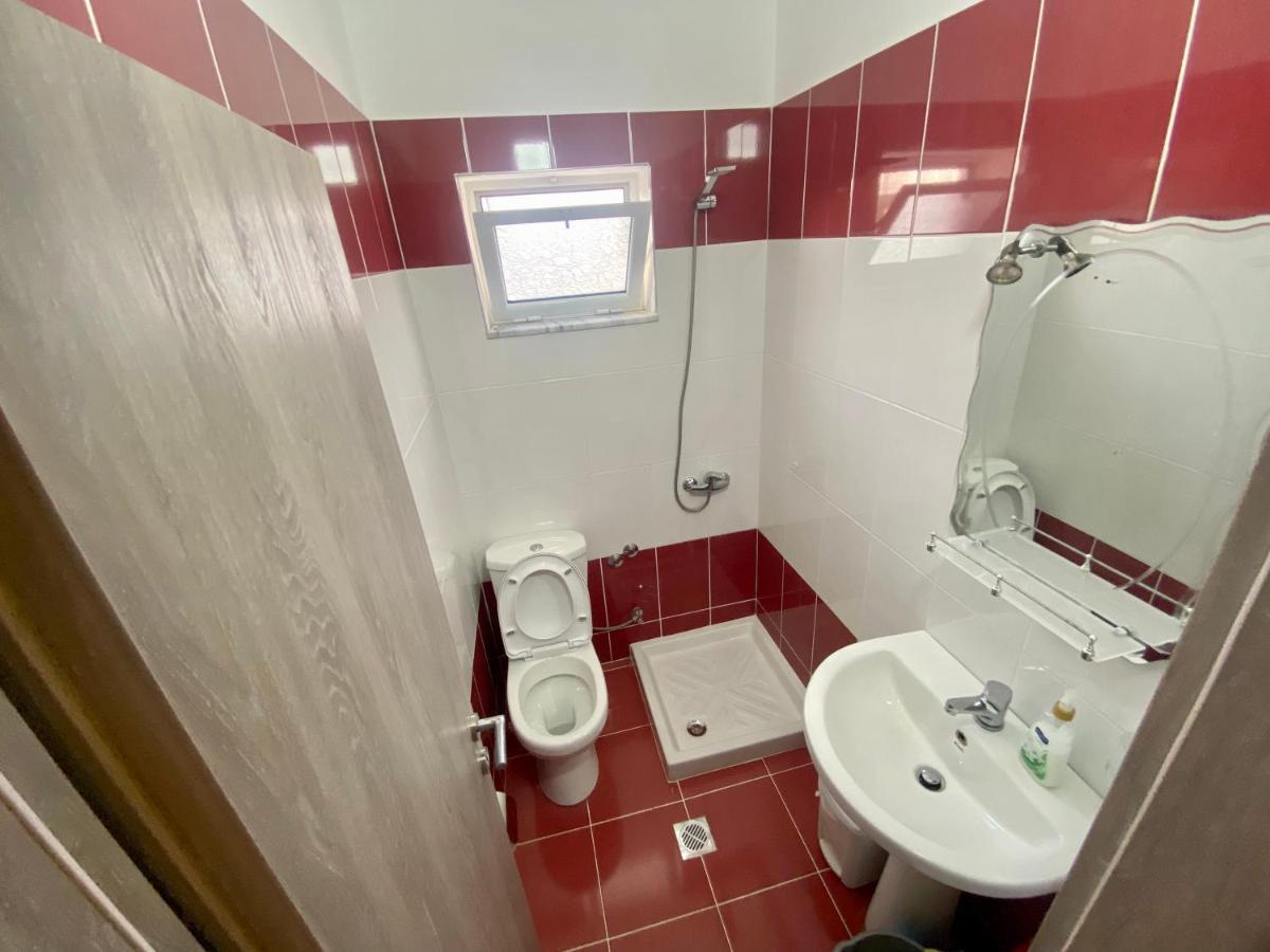 Hotel Vila Ali Ksamil Bagian luar foto