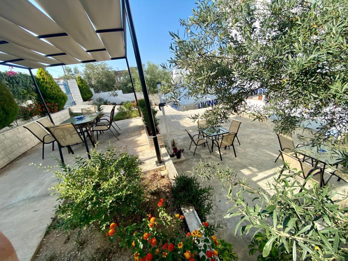 Hotel Vila Ali Ksamil Bagian luar foto