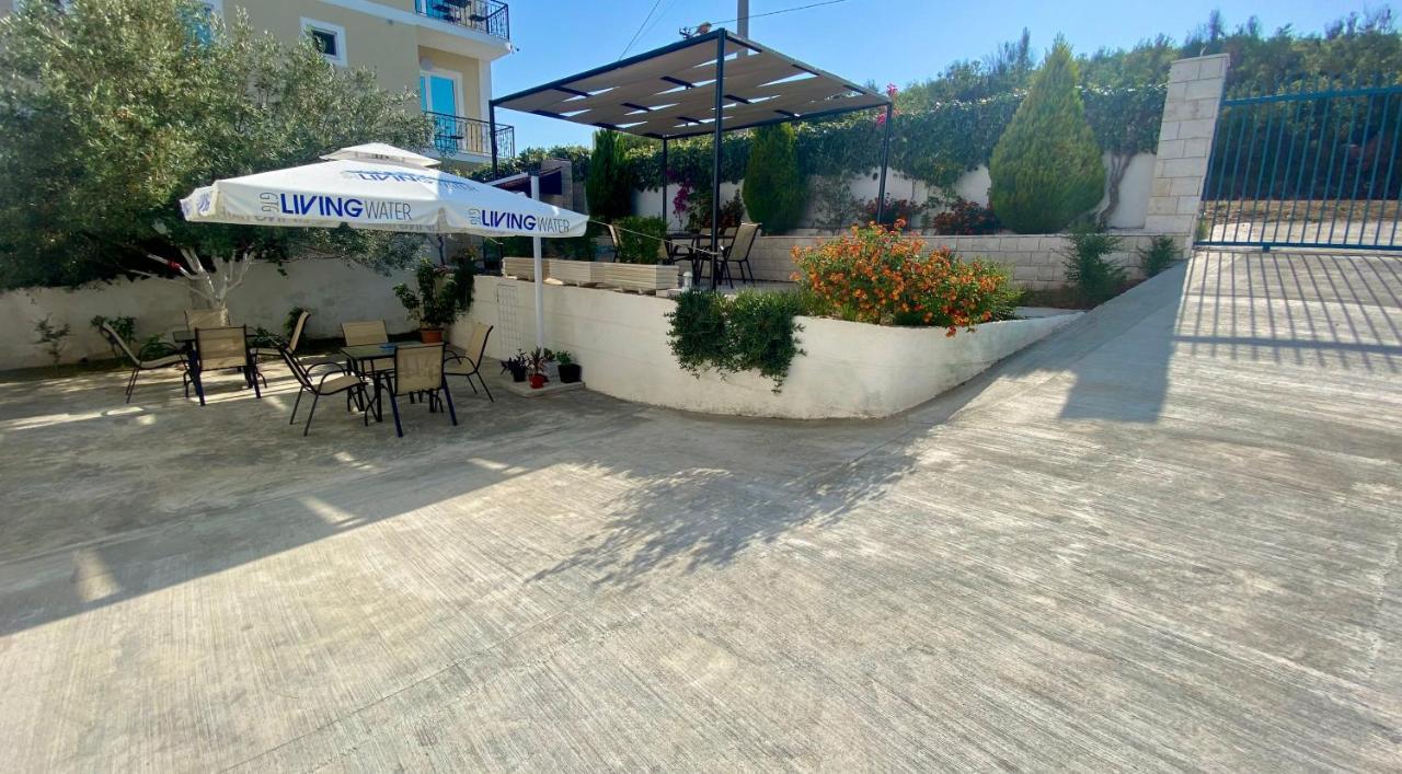 Hotel Vila Ali Ksamil Bagian luar foto