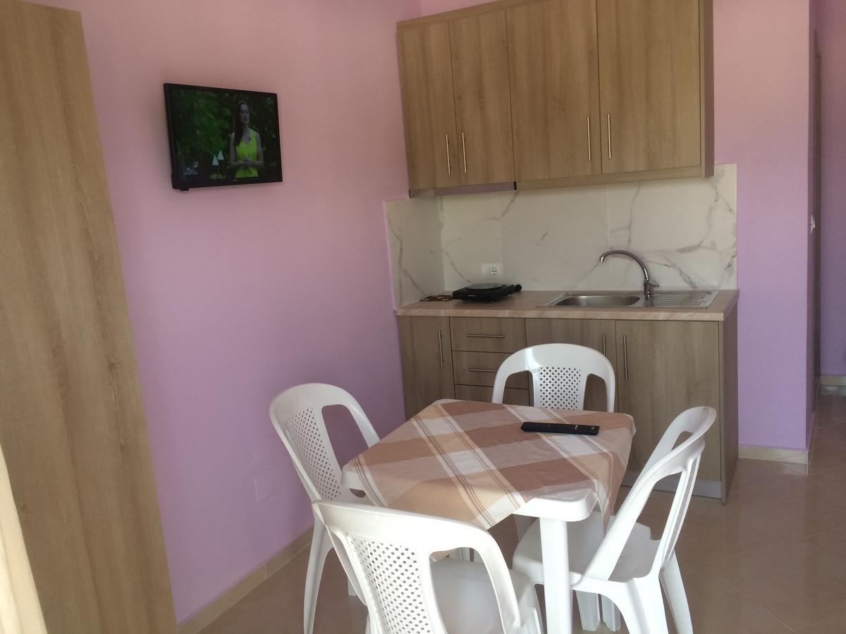 Hotel Vila Ali Ksamil Bagian luar foto